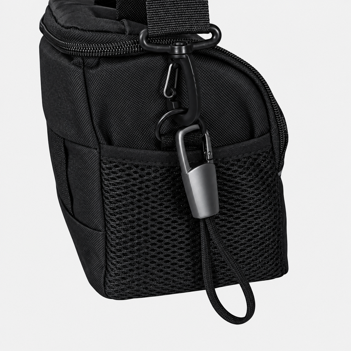 KEYHOLE 60W USB C to USB C Keychain Cable